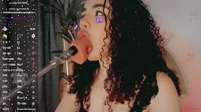 Chat +18 de Queen_Deepthroat ao vivo