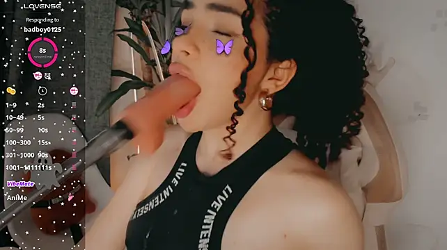 Queen_Deepthroat Show in webcam