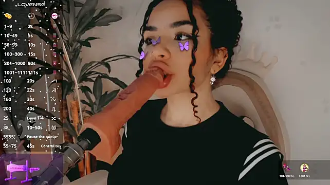 Queen_Deepthroat's Webcam Show