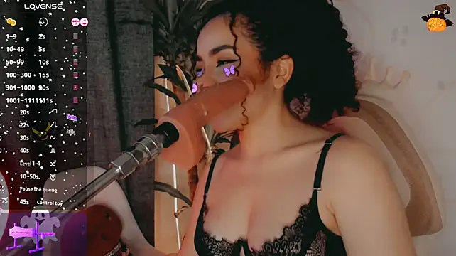 Queen_Deepthroat 网络视讯表演