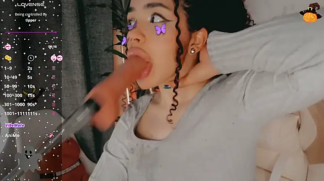 Queen_Deepthroat's Webcam Show