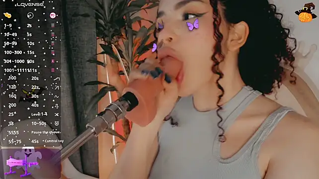 Webkamerová show Queen_Deepthroat