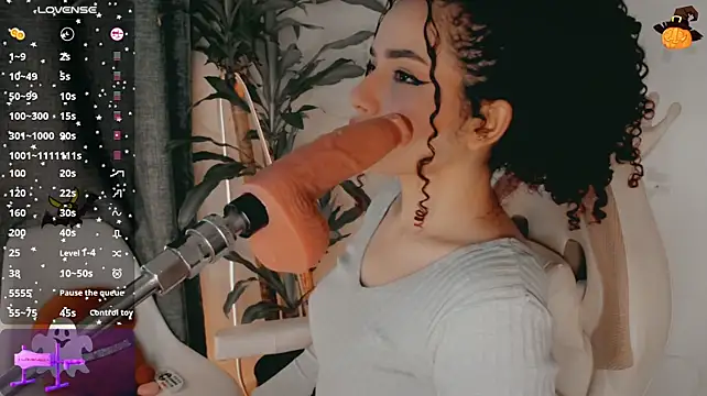 Queen_DeepthroatのライブXXXチャット