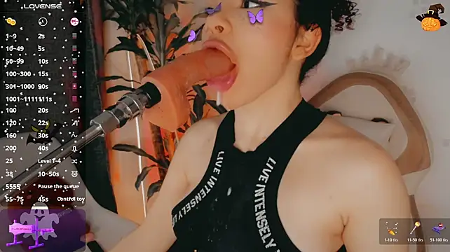 Pertunjukan Kamera Web Queen_Deepthroat