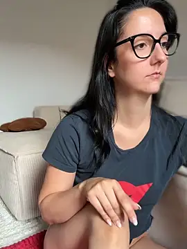 دردشة RealJuliette الجنسية المباشرة