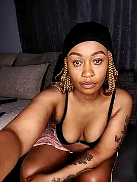 Miss-SassyAss webcam show