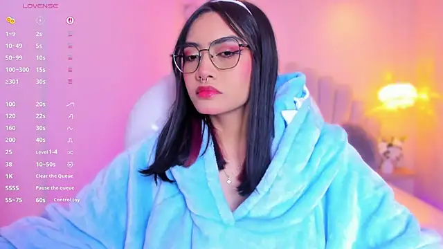 AzuraKindong's Webcam Show