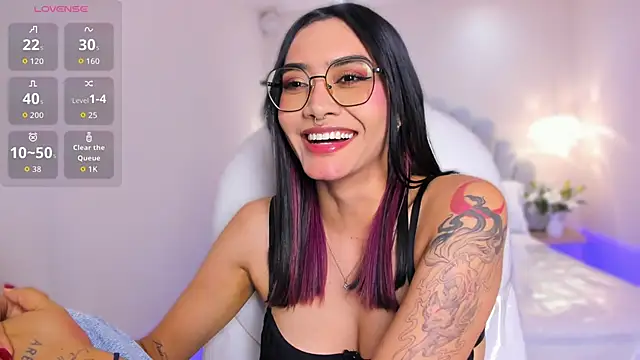 AzuraKindong's Live XXX Chat