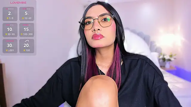 XXX chat uživo modela AzuraKindong
