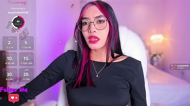AzuraKindong Adlı Modelin Canlı XXX Sohbeti