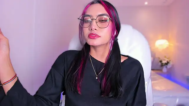 AzuraKindong's Webcam Show