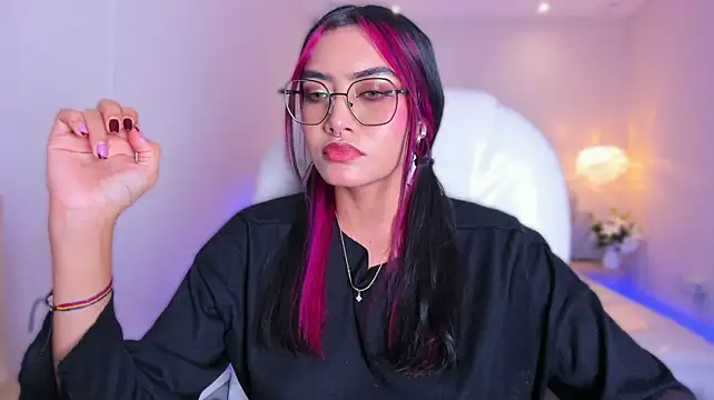 AzuraKindong's Webcam Show