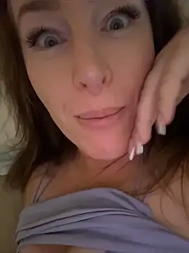 ChristinaSiemone: απευθείας συνομιλία ΧΧΧ