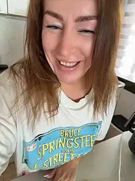 ChristinaSiemone Webcamshow