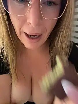 ChristinaSiemone webcam show