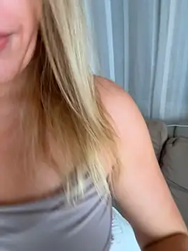 ChristinaSiemone Chat XXX live