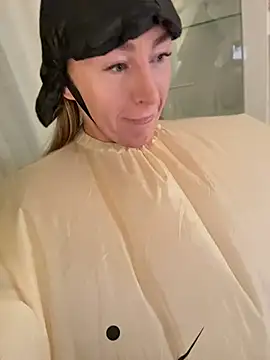 ChristinaSiemone Webcamshow
