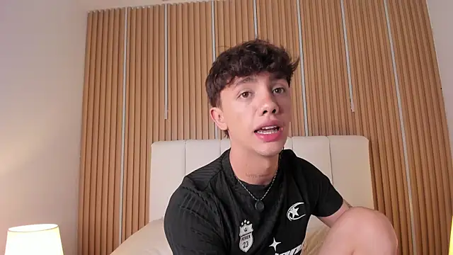 Tomy_Rox webcam show