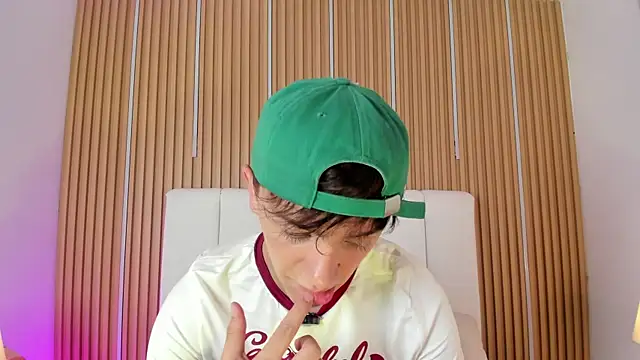 Tomy_Rox 网络视讯表演