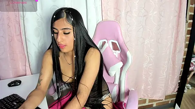 noemi444's Webcam Show