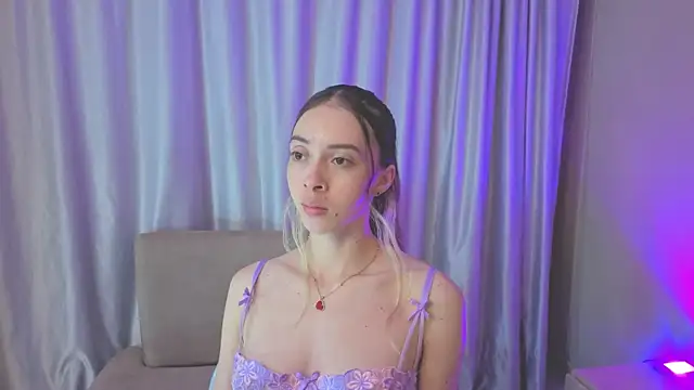 Esmeralda_Candy Chat XXX in diretta