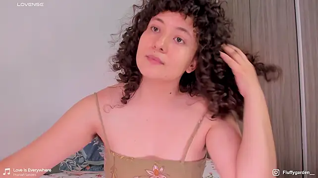 Chat +18 de Fluffygarden ao vivo