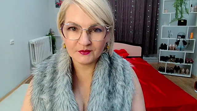 BlondeBrilliant7 Live XXX-Chat