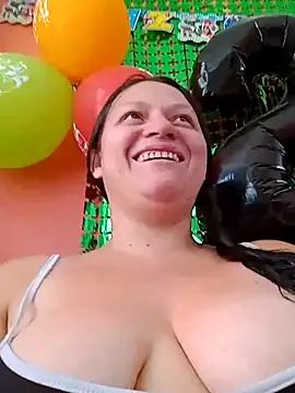 Nyla_velvet Webcam-Show