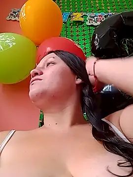 Nyla_velvet Webcam-Show