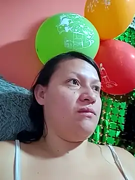 Nyla_velvet Webcam-Show