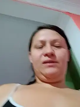 הופעת וובקאם של Nyla_velvet