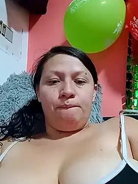 Nyla_velvet Webcam-Show