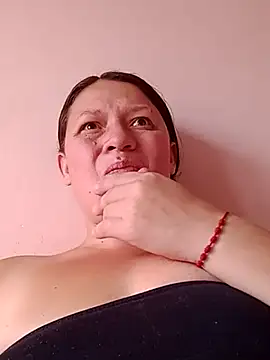 Nyla_velvetn Webbikameraesitys