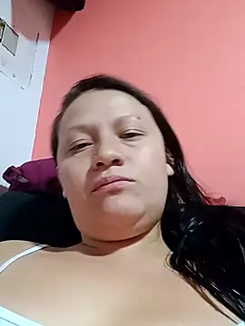 Nyla_velvet Show in webcam