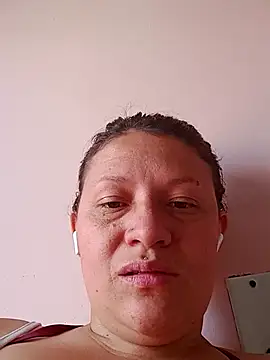 Nyla_velvet Adlı Modelin Web Kamerası Şovu