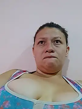 Show de Nyla_velvet na webcam