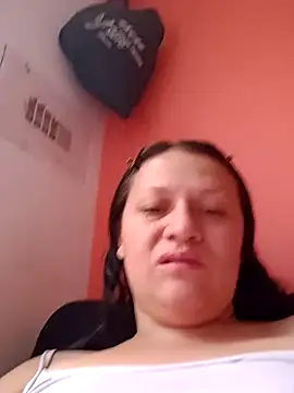 Chat XXX en directo de Nyla_velvet