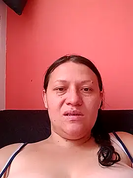 Show modela Nyla_velvet na web-kameri
