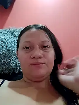 Nyla_velvet 在線直播表演