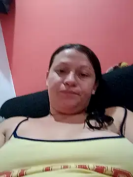 Nyla_velvet Show in webcam