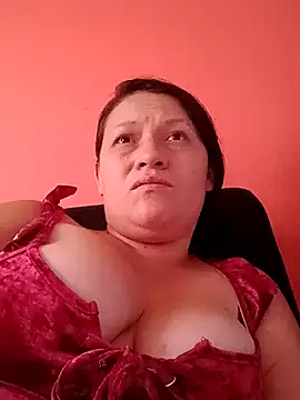 הופעת וובקאם של Nyla_velvet