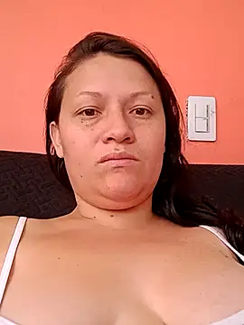 Nyla_velvet Adlı Modelin Web Kamerası Şovu