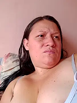 Chat XXX en directo de Nyla_velvet
