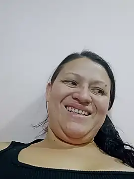 Show modela Nyla_velvet na web-kameri