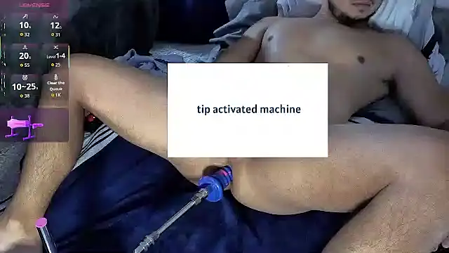 Show modela berriess_ na web-kameri