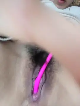 Pokazy przed kamerką – -Almira-