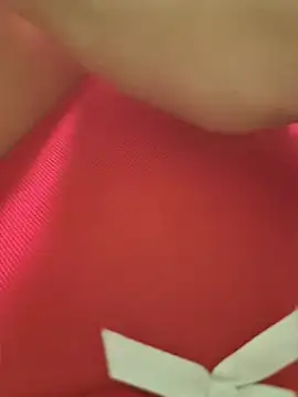 חדר צ'אט בשידור חי של SexyErola27