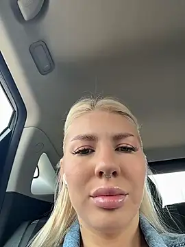 NewLale webcam show