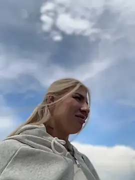 NewLalen Webbikameraesitys