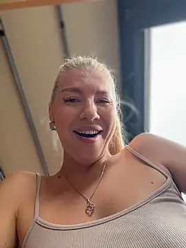 NewLale's Webcam Show